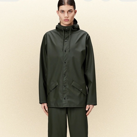 Rains Unisex Waterproof Short Jacket in Green Size S - Picture 2 of 10